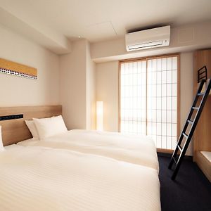 Family Connecting Apartment